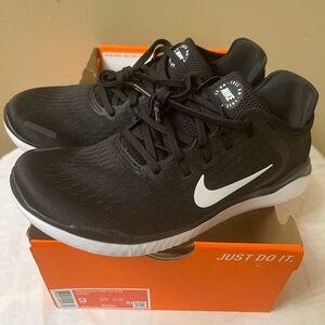 Nike Free RN Women's Shoes NIB